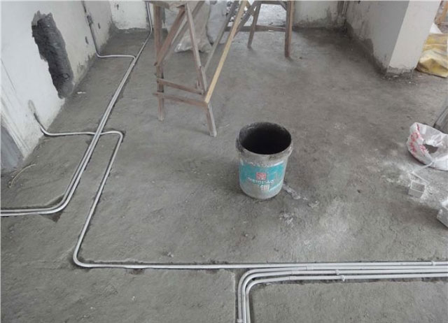 轉(zhuǎn)彎處接頭盡量錯(cuò)開