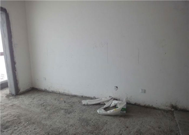 注意門洞套釘子的施工