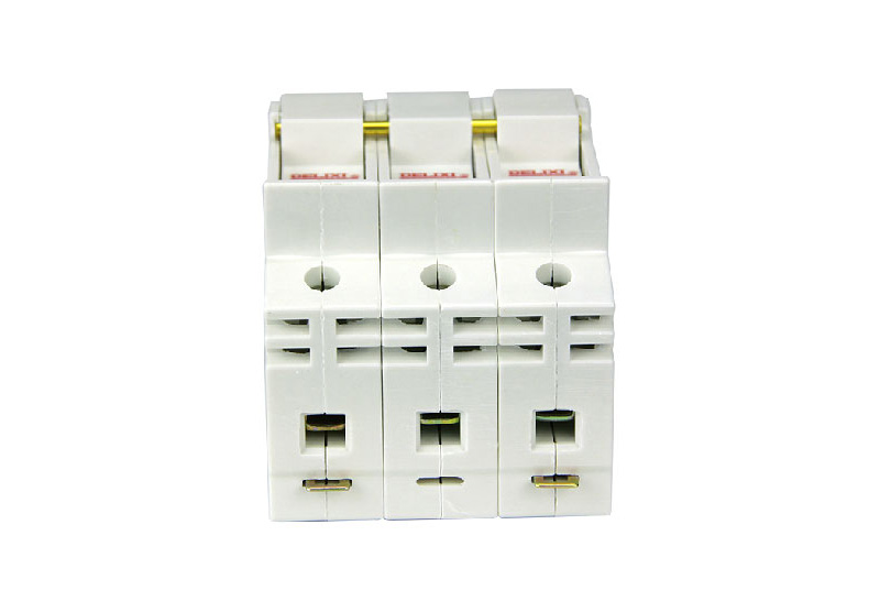 德力西RT18-63熔斷器熔斷器底座 正品德力西熔斷器 高品質(zhì)阻燃材質(zhì) 防止爆燃(對(duì)應(yīng)正泰RT28熔斷器)